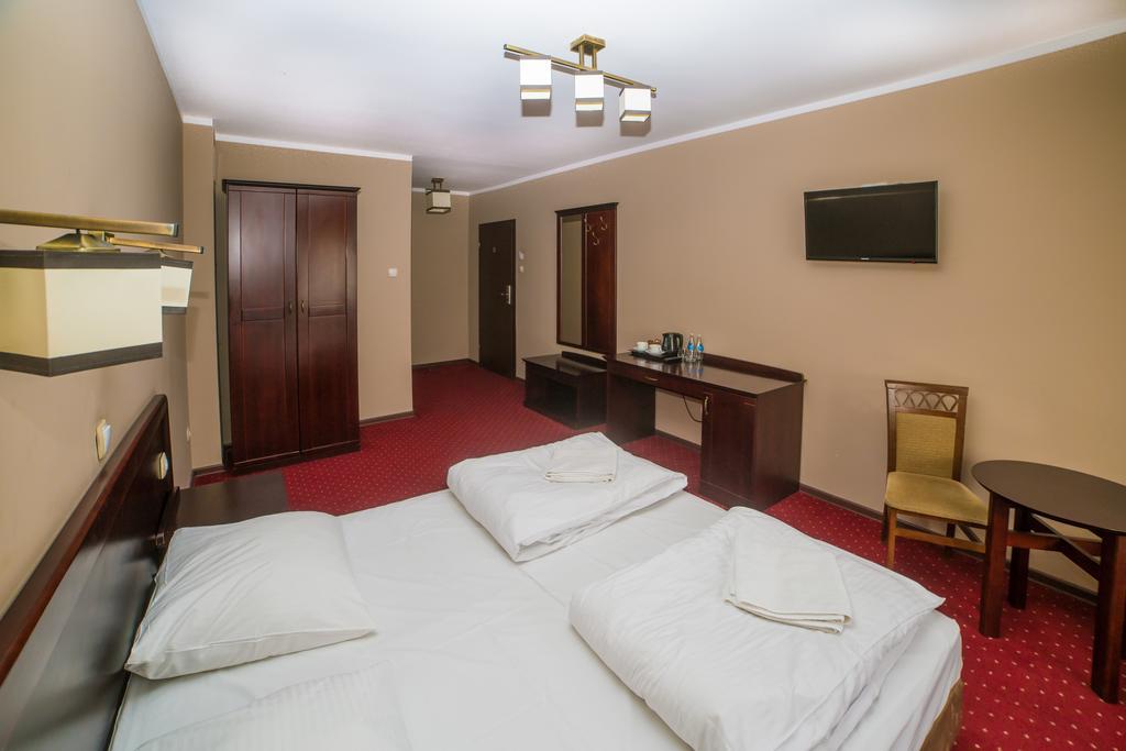 Hotel Grant Leszno  Exterior foto